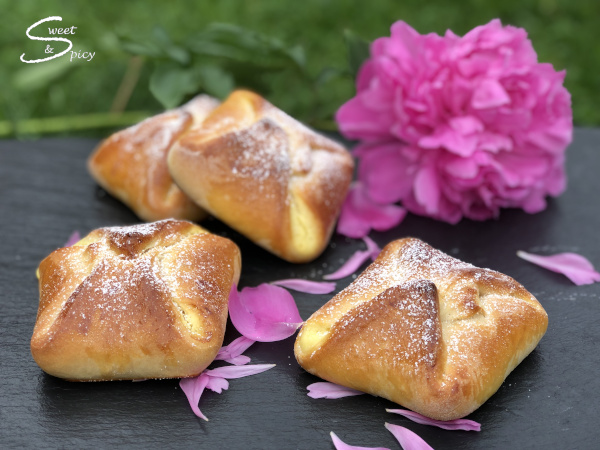 Topfengolatschen Quarktaschen - Rezepte Suchen